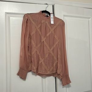 Women light pink long sleeve blouse